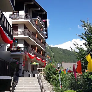 2* Hotel Village Le Savoy
